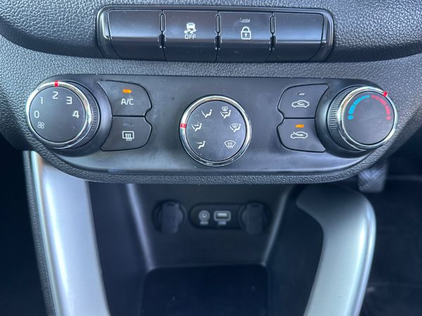Kia Ceed 2018 EX 1.6 Diesel Low mileage 366037793