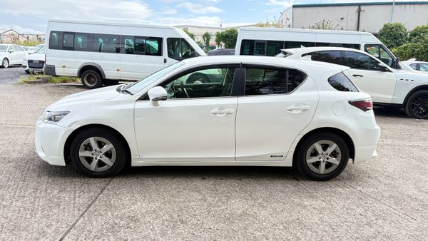 Lexus CT 1.8 Hybrid 2015 366040514