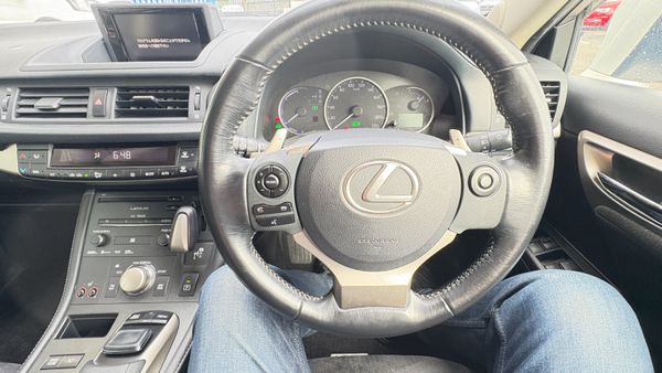 Lexus CT 1.8 Hybrid 2015 366040519