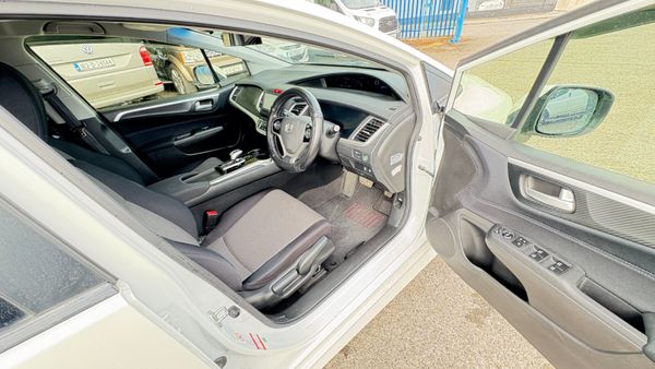 Honda Jade1.5 Hybrid Auto 6 SEATER 366041024