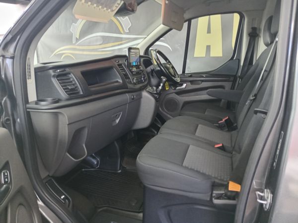 Ford Transit 2021 366059116