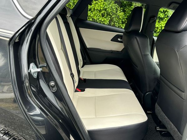 TOYOTA AURIS 2016 HYBRID Leather Spec Automatic 366074967