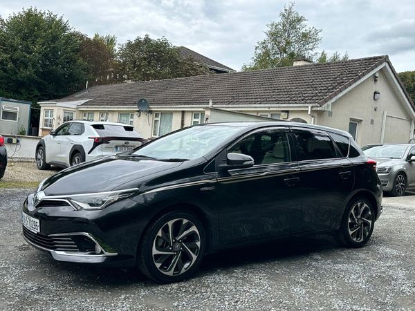 TOYOTA AURIS 2016 HYBRID Leather Spec Automatic 366074970