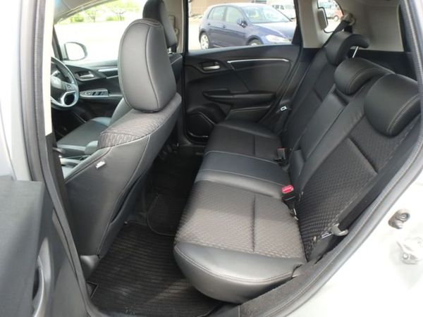 2014 Honda Fit 1.5 Hybrid LOW KMS 366116105