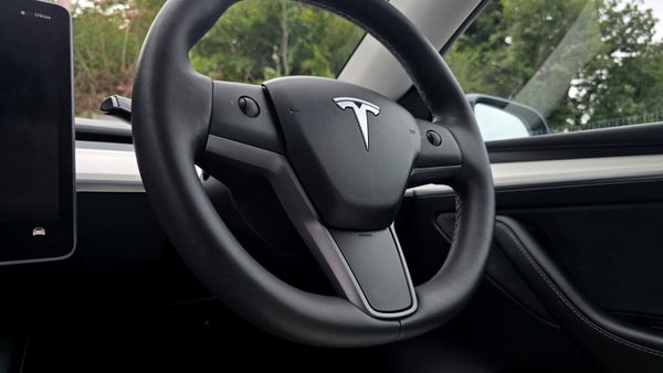 🔥2022 Tesla Model Y Long Range AWD/Low miles 366112533