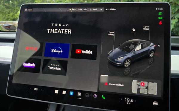 🔥2022 Tesla Model Y Long Range AWD/Low miles 366112682