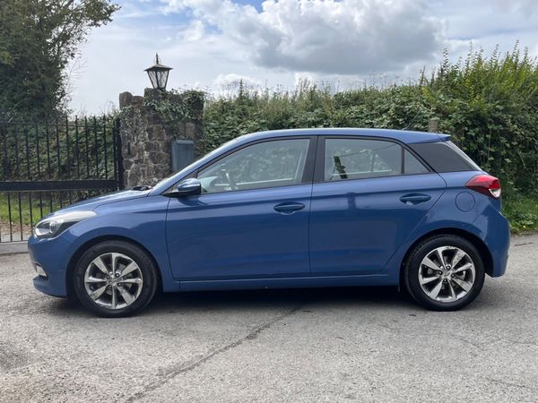 Hyundai i20 1.2 Deluxe 366113939