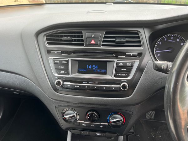 Hyundai i20 1.2 Deluxe 366113965
