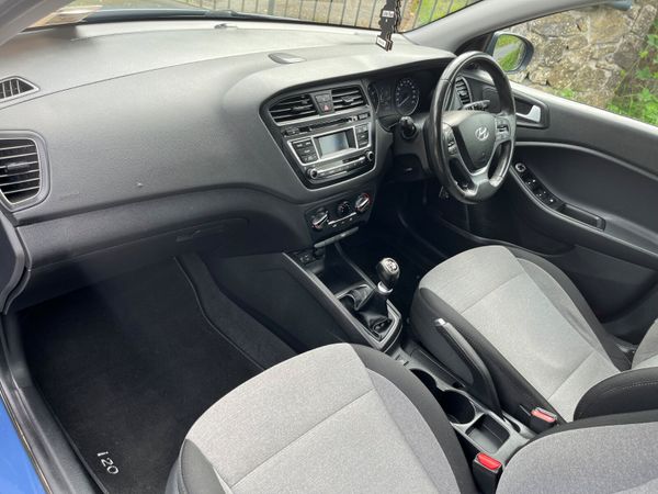 Hyundai i20 1.2 Deluxe 366113974