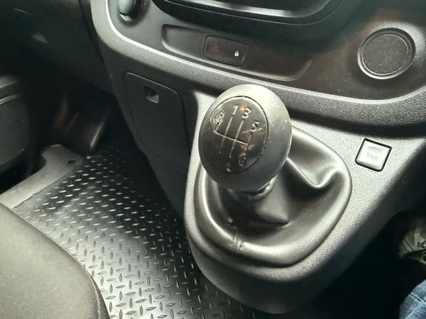 Renault Trafic 2016 Diesel Van 366125884