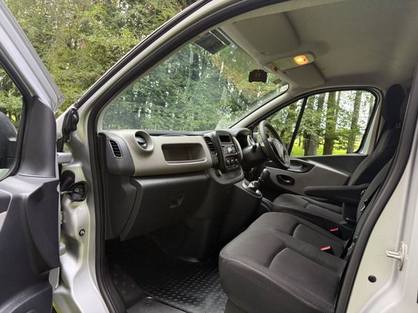 Renault Trafic 2016 Diesel Van 366125886