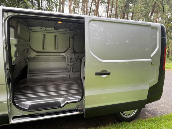 Renault Trafic 2016 Diesel Van 366125888