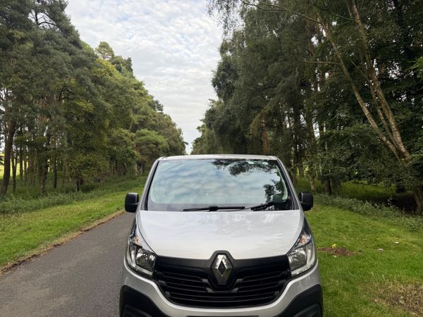 Renault Trafic 2016 Diesel Van 366125892