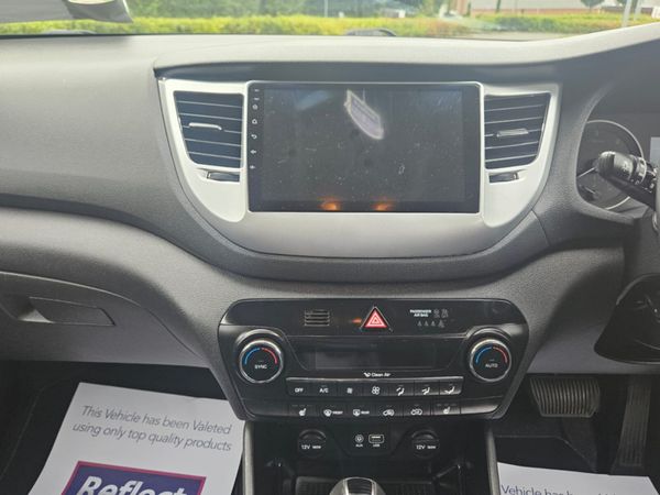 Hyundai Tucson 1.7 AUTOMATIC SE NAV140BHP SUV MODE 366123264