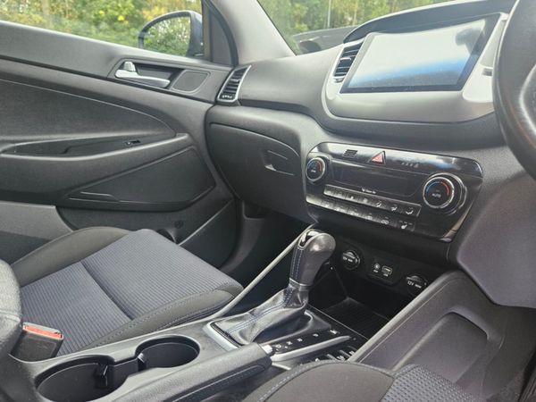 Hyundai Tucson 1.7 AUTOMATIC SE NAV140BHP SUV MODE 366123266