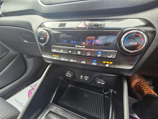 Hyundai Tucson 1.7 AUTOMATIC SE NAV140BHP SUV MODE 366123269