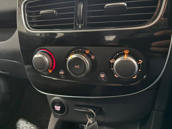18 Renault Clio Dynamique Nav 1.2 Petrol 366145800