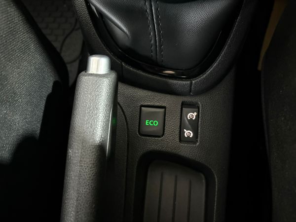 18 Renault Clio Dynamique Nav 1.2 Petrol 366145802