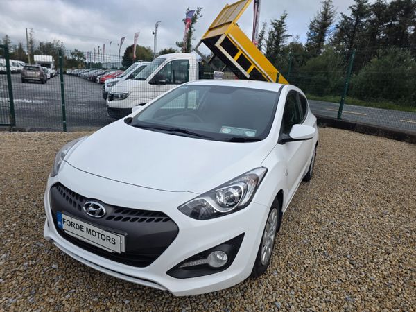 Hyundai i30 2015 366140477