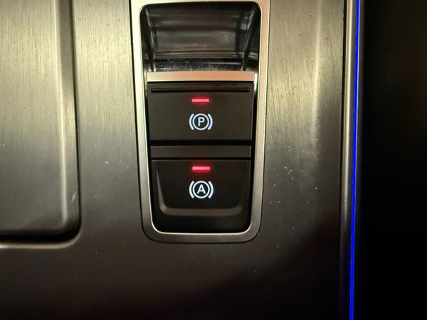 Audi A6 SLine/Black Edition 40TDi * LOW KLMS * 366158367