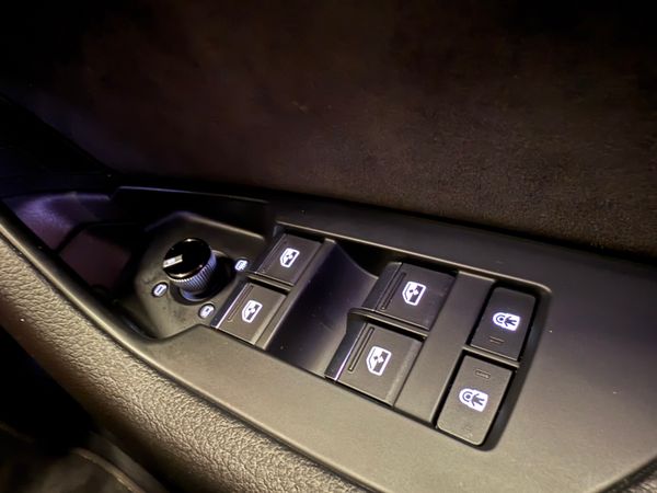 Audi A6 SLine/Black Edition 40TDi * LOW KLMS * 366158375