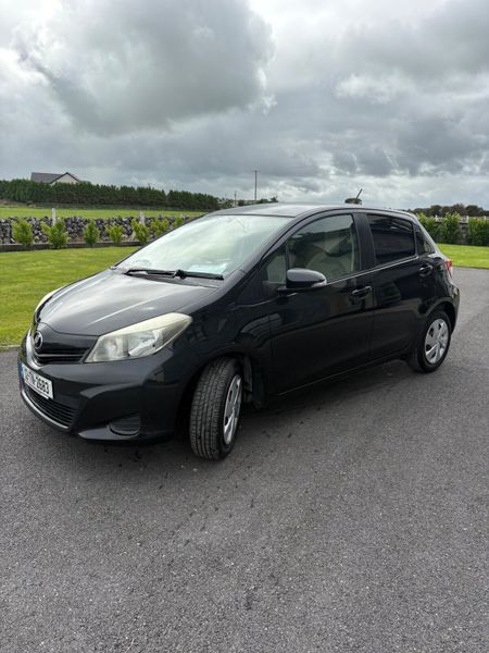 Toyota Vitz 2012 366153354