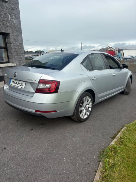 Skoda Octavia 2020 366165171