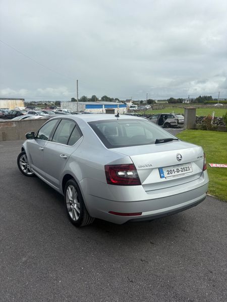 Skoda Octavia 2020 366165185
