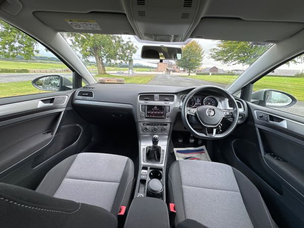Volkswagen Golf 2016 Trand line 1.2 TSI 366168444