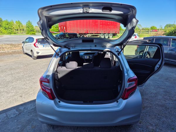 Toyota Vitz 2015 1.0L AUTOMATIC 366160283