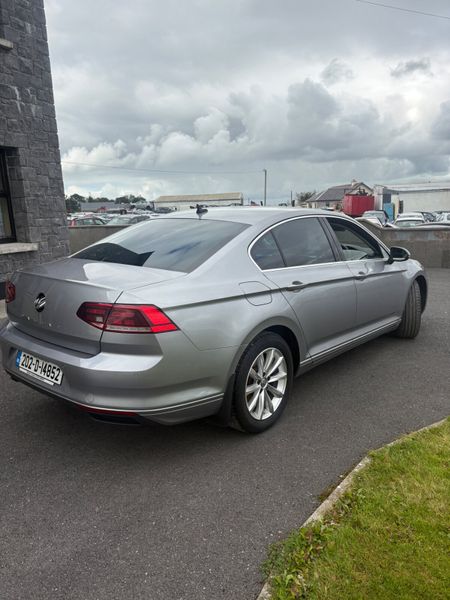 Volkswagen Passat 2020 366171140