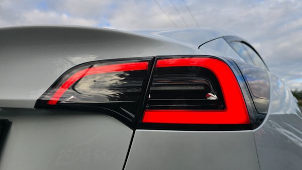 🔥 2022 Tesla Model 3 Standard Range Plus 366214717