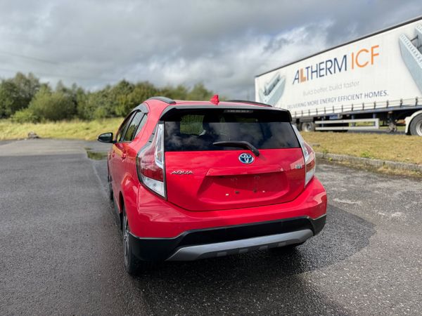 TOYOTA AQUA  ( 2015 ) 1.5L PETROL HYBRID AUTOMATIC 366218474