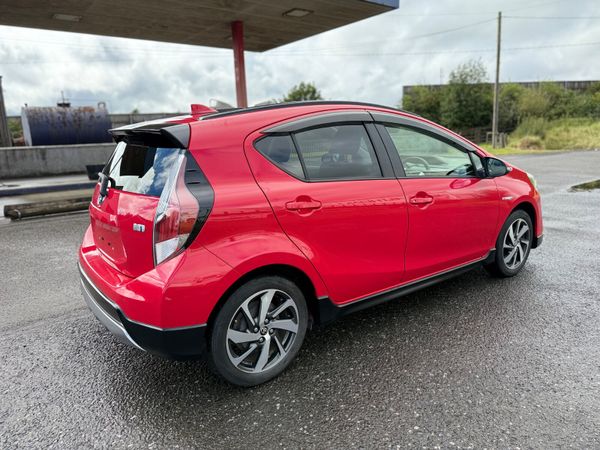 TOYOTA AQUA  ( 2015 ) 1.5L PETROL HYBRID AUTOMATIC 366218477