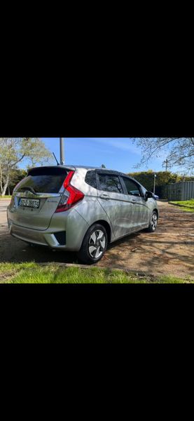 Honda Fit 2015 1.5 hybrid 366249337