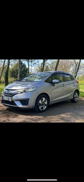 Honda Fit 2015 1.5 hybrid 366249339