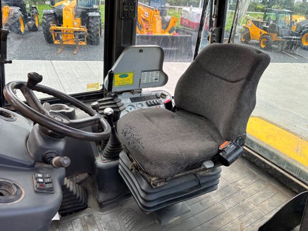 2010 JCB 2CX Loader 366249485