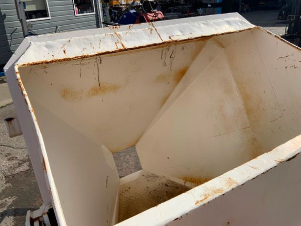 1500lts SECATOL CONCRETE POURING SKIP......1624 366242554