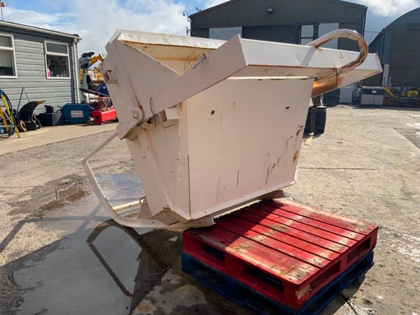 1500lts SECATOL CONCRETE POURING SKIP......1624 366242555