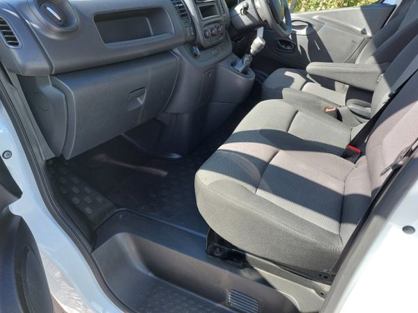 Renault Trafic 211 LWB 2.0L DCI NO Vat.LOW Mileage 366269097