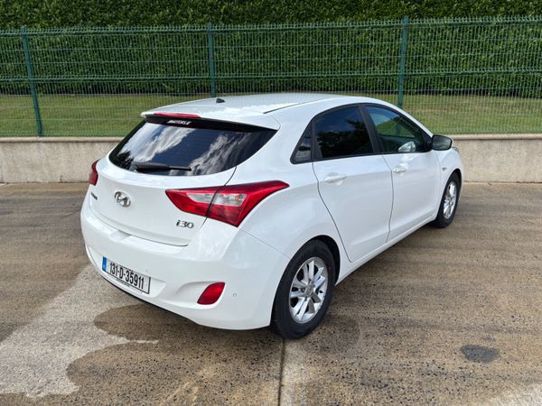 Hyundai i30 DELUXE DIESEL 366270073