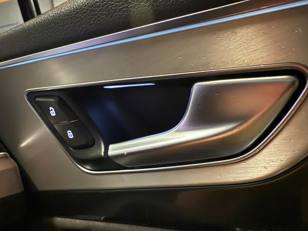 Audi Q7 3Ltr TDi SLine Quattro 7 Seat 366280117