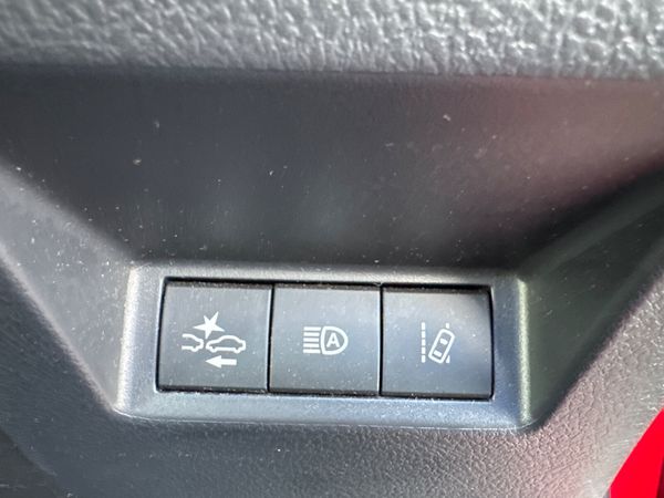 Toyota Yaris 2020 Hybrid 1.5 Low Mileage 366281790