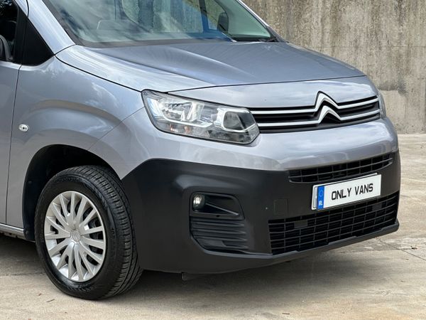 Citroen Berlingo 211 fantastic spec 366296070