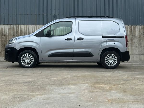 Citroen Berlingo 211 fantastic spec 366298884