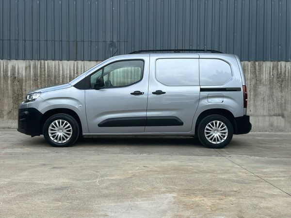 Citroen Berlingo 211 fantastic spec 366298886