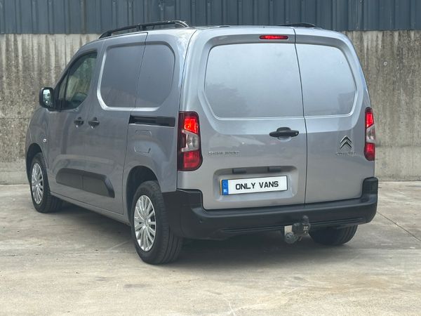 Citroen Berlingo 211 fantastic spec 366298936