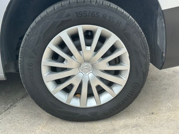 Citroen Berlingo 211 fantastic spec 366298941