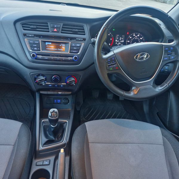Hyundai i20 2017 1.4d se 366303996