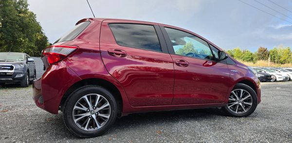 🔥 2018  Toyota Yaris 1.5 Automatic Petrol Hybrid 366311521